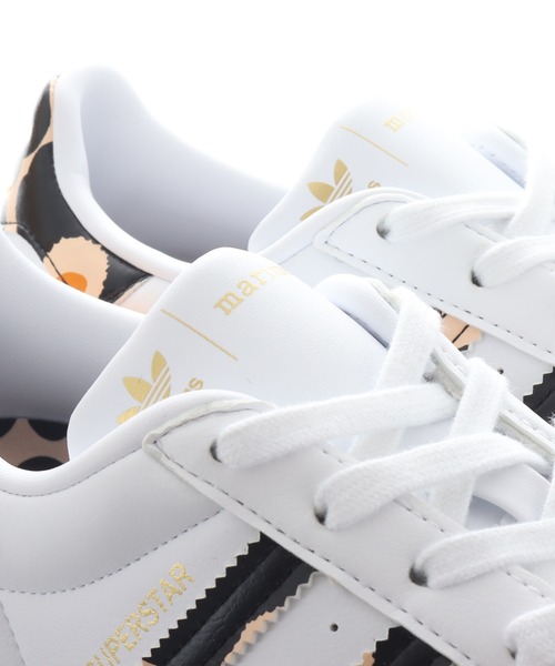marimekko(マリメッコ)の「marimekko × adidas SUPERSTAR W マリメッコ スーパースター(スニーカー・レディース・ホワイト・25.0cm/24.0cm/23.5cm/24.5cm/22.5cm/23.0cm)」の6枚目の写真