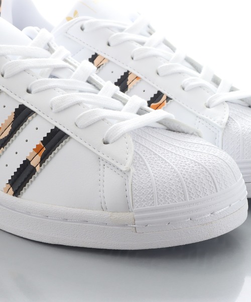 marimekko(マリメッコ)の「marimekko × adidas SUPERSTAR W マリメッコ スーパースター(スニーカー・レディース・ホワイト・25.0cm/24.0cm/23.5cm/24.5cm/22.5cm/23.0cm)」の7枚目の写真