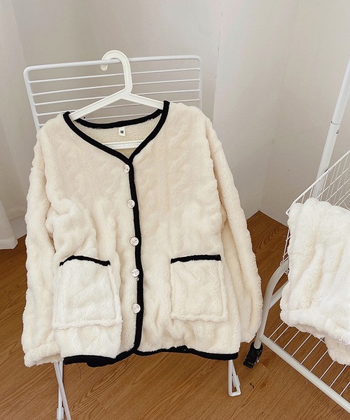 MAISON DE THERESE（メゾン ド テレーズ）の「レディース ケーブル編みもこもこパイピングセットアップルームウェアパジャマ 上下2点セット（ルームウェア/パジャマ・レディース・アイボリー/ダークグレー/ブラック/B/A・MEDIUM/LARGE）」の19枚目の写真