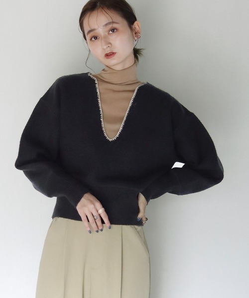 CLEIO（クレイオ）の「【CLEIO】Uネックステッチニット（ニット/セーター・レディース・ブラック/アイボリー/テラコッタ・FREE）」の2枚目の写真