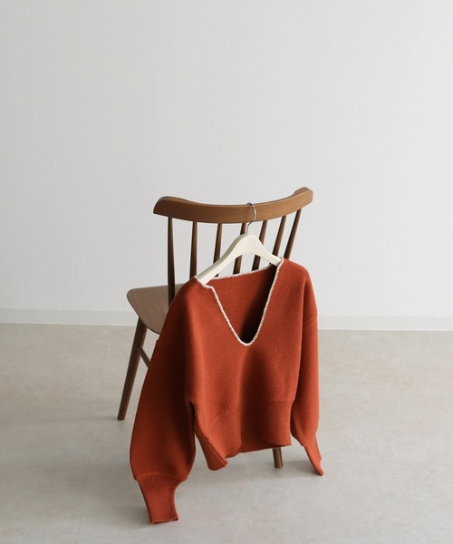 CLEIO（クレイオ）の「【CLEIO】Uネックステッチニット（ニット/セーター・レディース・ブラック/アイボリー/テラコッタ・FREE）」の19枚目の写真