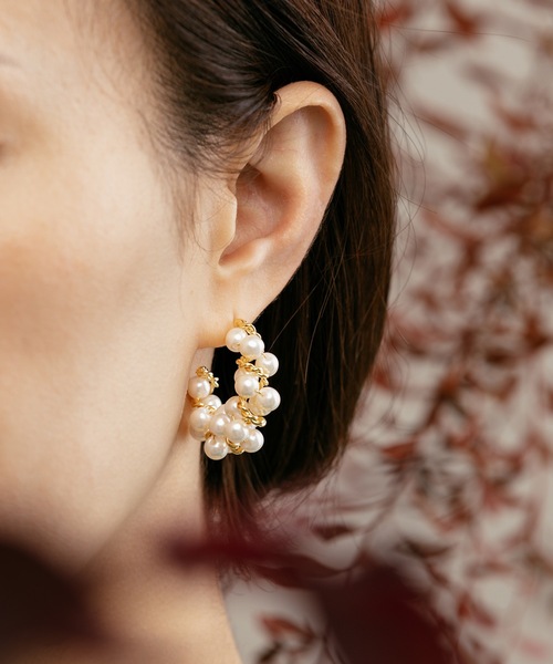 ANOH（アノー）の「パールツイストピアス（ピアス（両耳用）・レディース・シルバー/ゴールド・FREE）」の4枚目の写真