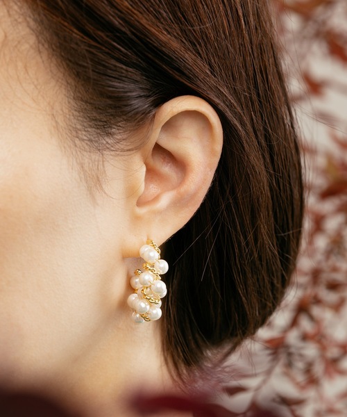 ANOH（アノー）の「パールツイストピアス（ピアス（両耳用）・レディース・シルバー/ゴールド・FREE）」の5枚目の写真