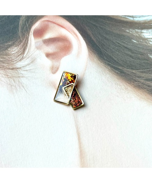 tone(トーン)の「【Willija】金属アレルギー対応《Evil square》偏光素材のアシンメトリーピアス小(MA)(ピアス(両耳用)・レディース・シルバー系その他/ゴールド系その他・FREE)」の9枚目の写真