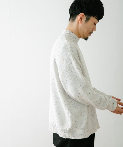 ITEMS URBANRESEARCH(アイテムズ アーバンリサーチ)の「ネップヤーン ハイネックニット(ニット/セーター・メンズ・オフホワイト/ブラック/レッド・MEDIUM/LARGE)」の5枚目の写真