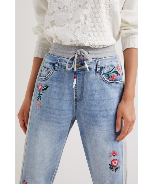 Desigual(デシグアル)の「花柄 デニムジョガーパンツ(その他パンツ・レディース・ブルー・S/L/M/XL/XS)」の7枚目の写真