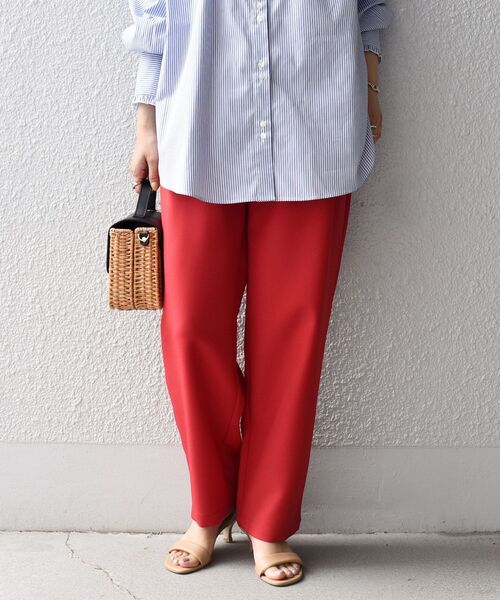 SHIPS(シップス)の「*〈手洗い可能/吸水速乾〉2タックハイウエストカラーパンツ◇(その他パンツ・レディース・チャコールグレー/ライトグレー/レッド/グリーン・SMALL/MEDIUM/LARGE)」の4枚目の写真