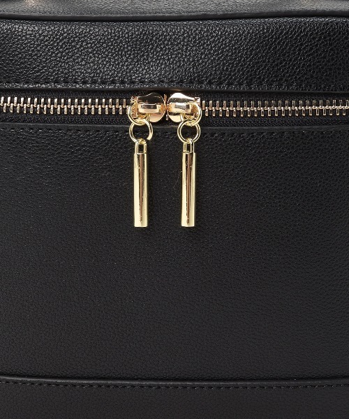 LITTLE ACCESSORIES（リトルアクセサリーズ）の「トップハンドルバニティーバッグ　ショルダー付き（ショルダーバッグ・レディース・ブラック/グレイッシュベージュ・フリー）」の9枚目の写真