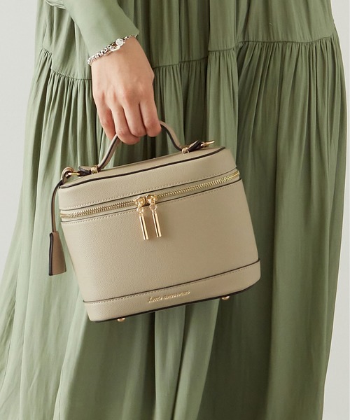 LITTLE ACCESSORIES（リトルアクセサリーズ）の「トップハンドルバニティーバッグ　ショルダー付き（ショルダーバッグ・レディース・ブラック/グレイッシュベージュ・フリー）」の16枚目の写真