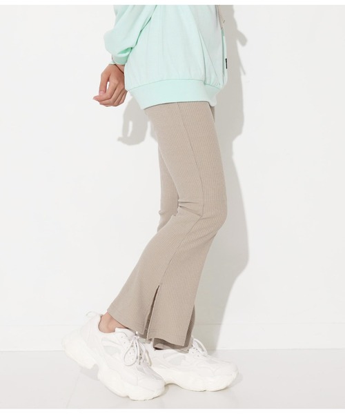 ANAP GｉRL（アナップガール）の「リブフレアパンツ（その他パンツ・キッズ・グレー/ベージュ/ブラック・XS/S/M）」の13枚目の写真
