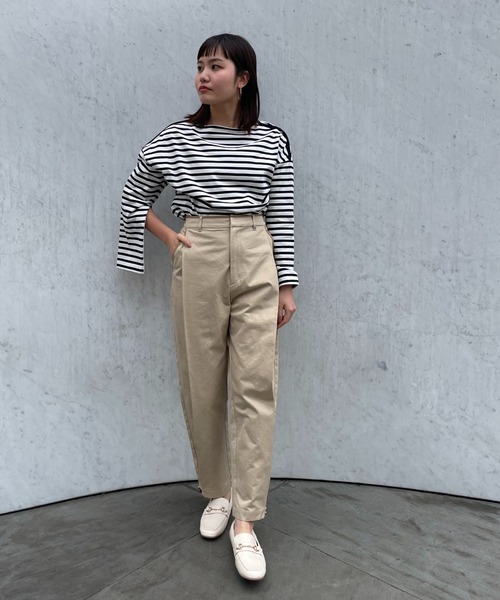 ReNorm(リノーム)の「【pocoコラボ】タックテーパードパンツ(スラックス・レディース・カーキ/ベージュ・S/M)」の18枚目の写真