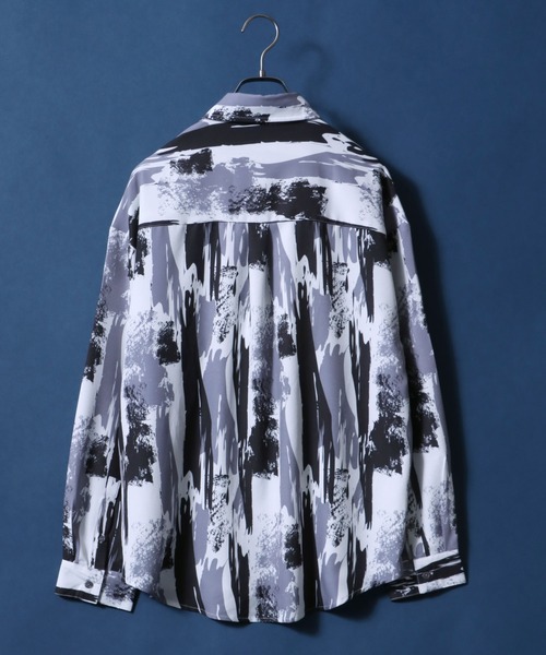 ANPAS（アンパス）の「Satin ＆ Georgette Total Pattern Print Oversize Shirt/サテン＆ジョーゼット 総柄プリント オーバーサイズ とろみシャツ（シャツ/ブラウス・メンズ・チャコールグレー/ブラック/ベージュ/ブラウン/オフホワイト/グリーン/アイボリー/ブルーグレー/ブラック系その他/ワイン/ホワイト系その他/ブルー系その他・M/L/LL）」の13枚目の写真