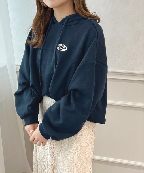 apres jour(アプレジュール)の「ワッペン付きルーズパーカー【ZOZOTOWN限定アイテム】(パーカー・レディース・ネイビー/ブルー/アイボリー・X-LARGE/フリー)」の7枚目の写真
