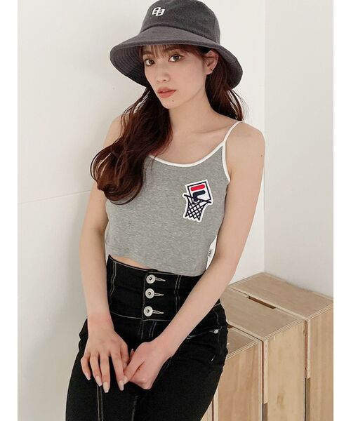 FILA（フィラ）の「GYDA×FILA BASKETBALLバイカラービスチェ（キャミソール・レディース・ブラック/グレー/オフホワイト・FREE）」の3枚目の写真