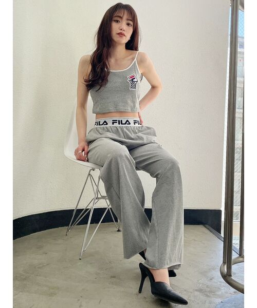 FILA（フィラ）の「GYDA×FILA BASKETBALLバイカラービスチェ（キャミソール・レディース・ブラック/グレー/オフホワイト・FREE）」の5枚目の写真
