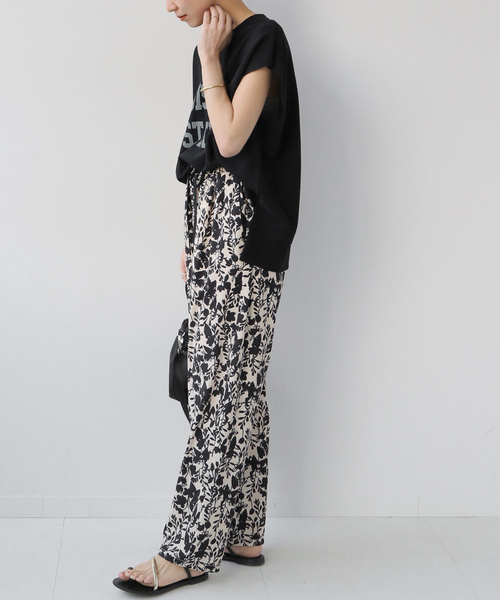 JOURNAL STANDARD relume(ジャーナルスタンダード レリューム)の「ロゴスウェット フレンチスリーブ(Tシャツ/カットソー・レディース・ブラック/グレー系その他/ナチュラル・FREE)」の6枚目の写真