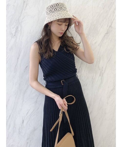 dazzlin（ダズリン）の「カシュクールプリーツワンピース（ワンピース・レディース・ブラック/ラベンダー/ベージュ・FREE）」の13枚目の写真