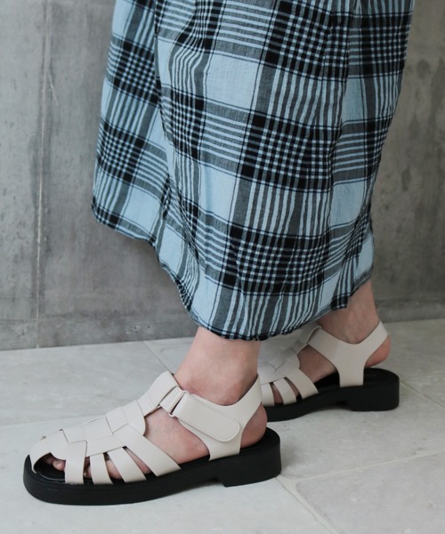 Balancoire（ブランコアール）の「ボリュームソール 厚底 グルカサンダル（サンダル・レディース・ブラック/ダークブラウン/ベージュ/グリーン系その他・23.5cm/24.5cm/23.0cm/24.0cm/22.5cm）」の15枚目の写真