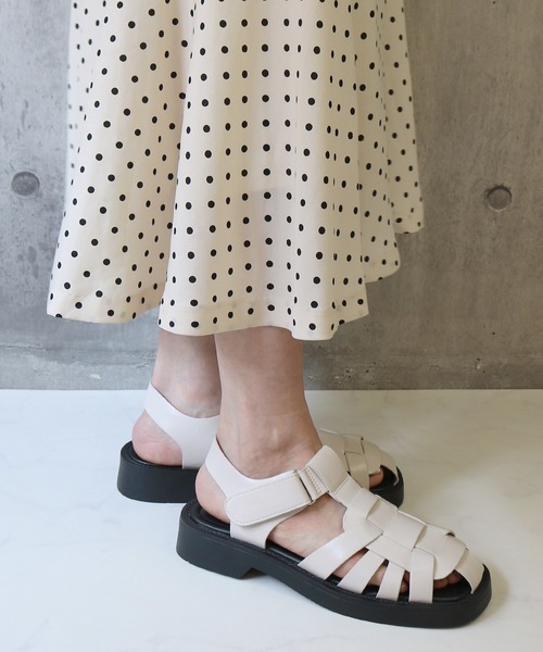 Balancoire（ブランコアール）の「ボリュームソール 厚底 グルカサンダル（サンダル・レディース・ブラック/ダークブラウン/ベージュ/グリーン系その他・23.5cm/24.5cm/23.0cm/24.0cm/22.5cm）」の19枚目の写真