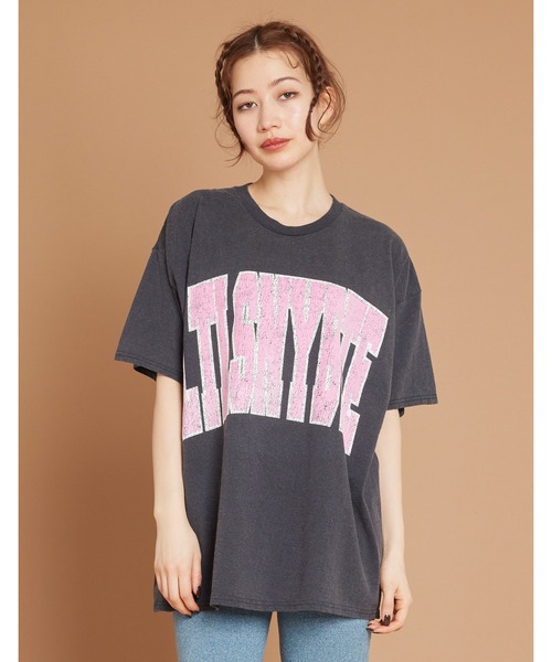 Little sunny bite（リトルサニーバイト）の「FLOCKY LOGO BIG TEE（Tシャツ/カットソー・レディース・ホワイト/ブラック/カーキ・SMALL/MEDIUM）」の2枚目の写真
