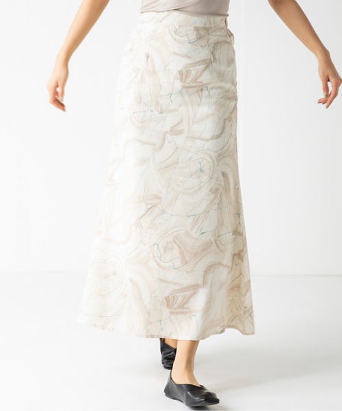 MILLION CARATS(ミリオンカラッツ)の「ニュアンスマーブルスカート(スカート・レディース・ベージュ/グリーン・FREE)」の4枚目の写真