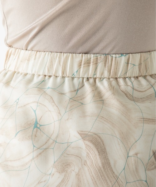 MILLION CARATS(ミリオンカラッツ)の「ニュアンスマーブルスカート(スカート・レディース・ベージュ/グリーン・FREE)」の9枚目の写真