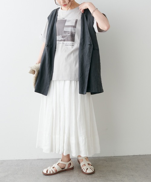 PUAL CE CIN（ピュアルセシン）の「フォトプリントシルケットTシャツ（Tシャツ/カットソー・レディース・サックスブルー/グレイッシュベージュ/ホワイト系1/ホワイト系2・FREE）」の6枚目の写真