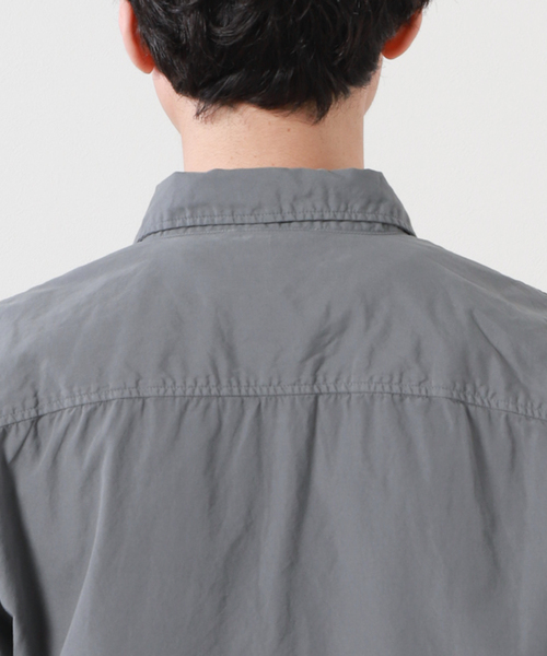 SAVE KHAKI UNITED(セーブカーキユナイテッド)の「SAVE KHAKI UNITED POPLIN STANDARD SHIRT(シャツ/ブラウス・メンズ・ピンク/クリアブルー/ホワイト/タン/ネイビー/ブラック・MEDIUM/LARGE/X-LARGE)」の13枚目の写真