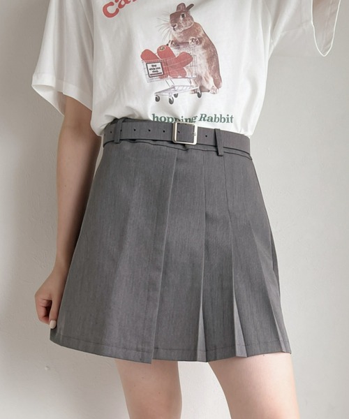 at12:03（アットイチニーゼロサン）の「ベルト付き ラッププリーツスカートパンツ（スカート・レディース・ブラック/グレー・S/M）」の2枚目の写真