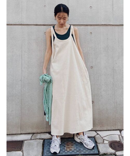 Ungrid（アングリッド）の「リネン混ショルダーデザインキャミワンピース（ワンピース・レディース・アイボリー/ブラック/オレンジ・FREE）」の12枚目の写真