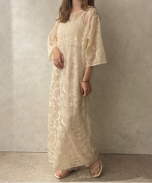 apres jour clair(アプレジュールクレア)の「【apres jour clair】刺繍シアーワンピース【ZOZOTOWN限定アイテム】(ワンピース・レディース・アイボリー/ピンクベージュ・X-LARGE/フリー)」の2枚目の写真