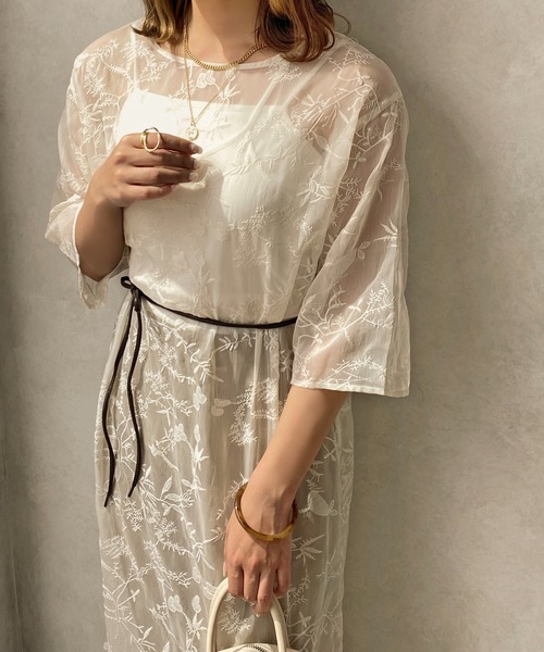 apres jour clair(アプレジュールクレア)の「【apres jour clair】刺繍シアーワンピース【ZOZOTOWN限定アイテム】(ワンピース・レディース・アイボリー/ピンクベージュ・X-LARGE/フリー)」の8枚目の写真