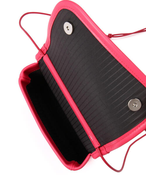 ITTI（イッチ）の「ITTI(イッチ) MICHELLE ERRAND POUCH WIDE / RAPTO ITTI-BAG-082-RP（ショルダーバッグ・メンズ・ブラック/ピンク/ブルー・F）」の17枚目の写真