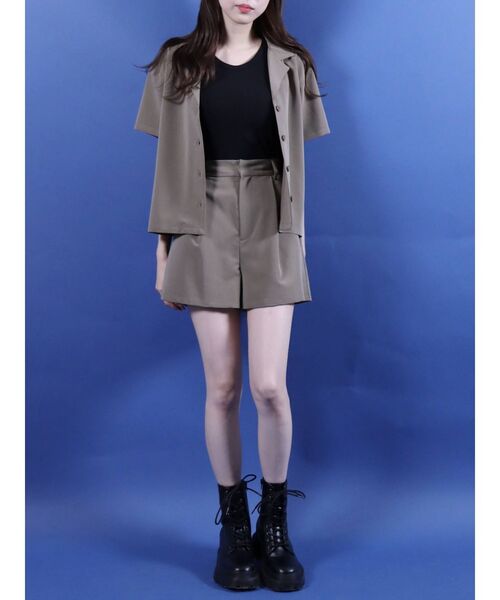 EVRIS（エヴリス）の「オープンカラーショートシャツ【セットアップ着用可能】（シャツ/ブラウス・レディース・ベージュ/ネイビー/ブラック・FREE）」の19枚目の写真