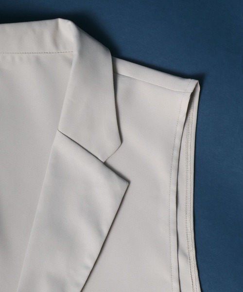 ANPAS(アンパス)の「Side Velt Tailored Collar Gilet/サイドベルト テーラード ジレベスト(ベスト・メンズ・ブラック/ライトベージュ・M/L)」の12枚目の写真