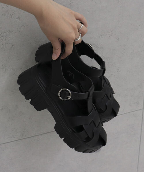 fredy emue(フレディエミュ)の「ライトソールデザインアッパーサンダル(サンダル・レディース・ブラック/オフホワイト・S/M/L)」の13枚目の写真