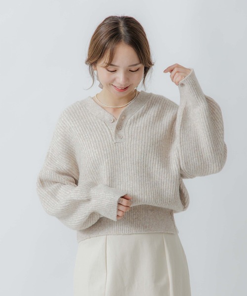 flower（フラワー）の「ボタンニットトップ2（ニット/セーター・レディース・ベージュ/グレー・FREE）」の19枚目の写真