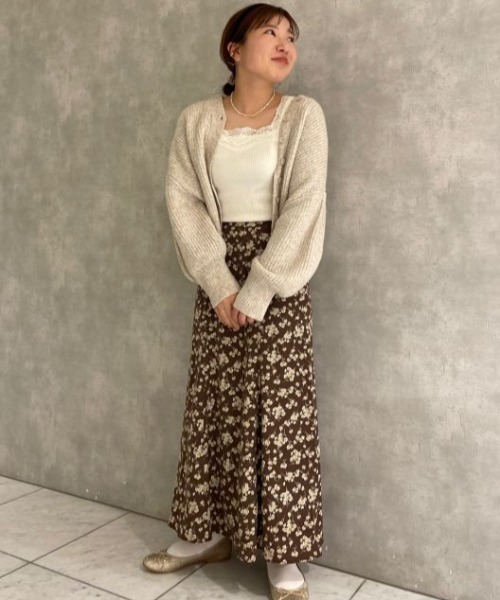 flower（フラワー）の「ボタンニットトップ2（ニット/セーター・レディース・ベージュ/グレー・FREE）」の6枚目の写真
