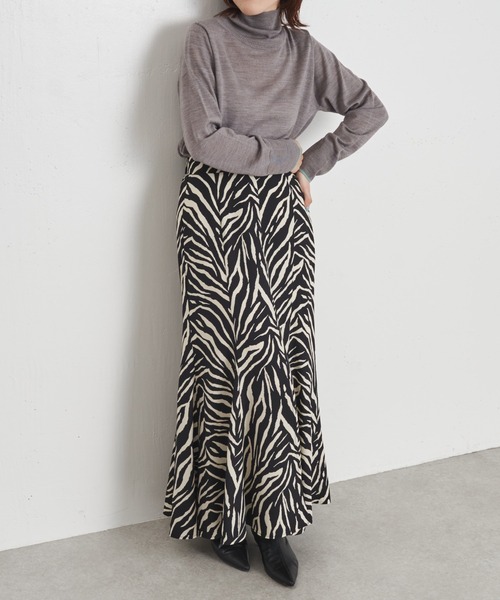 COLLAGE GALLARDAGALANTE（コラージュガリャルダガランテ）の「ゼブラスリットロングスカート（スカート・レディース・ブラック・FREE）」の2枚目の写真