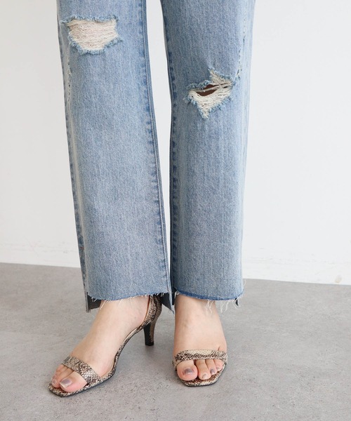 earth music&ecology（アースミュージックアンドエコロジー）の「デニムダメージパンツ（デニムパンツ・レディース・インディゴブルー/ブラック・M/S）」の8枚目の写真