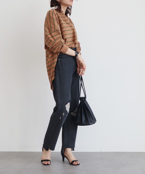 earth music&ecology（アースミュージックアンドエコロジー）の「デニムダメージパンツ（デニムパンツ・レディース・インディゴブルー/ブラック・M/S）」の11枚目の写真