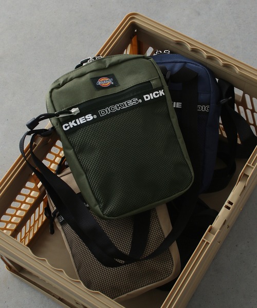Dickies(ディッキーズ)の「Dickies LOGO TAPE MINI SHOULDER(ショルダーバッグ・メンズ・ネイビー/カーキ/ブラック/ベージュ・FREE)」の3枚目の写真
