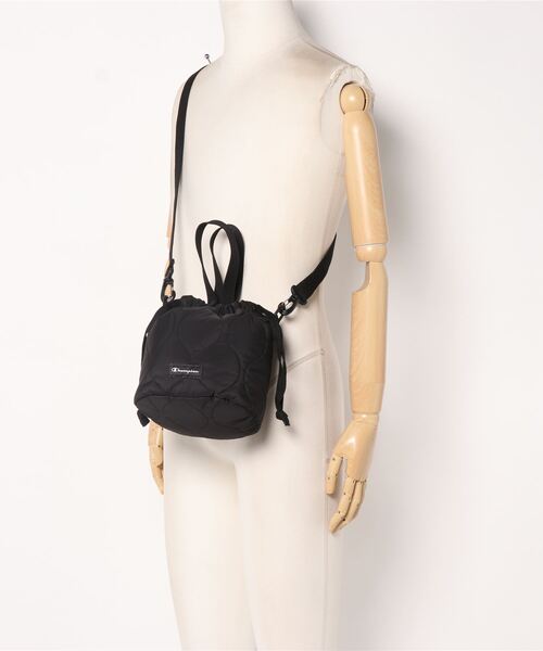 Champion（チャンピオン）の「チャンピオン　ヒプラー　キルティング　巾着バッグ　63501（ショルダーバッグ・レディース・ベージュ/ブラック/カーキ・FREE）」の9枚目の写真