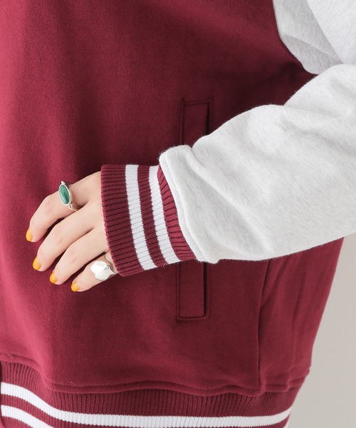 SLOBE IENA(スローブイエナ)の「【SCREEN STARS/スクリーンスターズ】スタジャン(スタジャン・レディース・ボルドー/ブラック・FREE)」の3枚目の写真