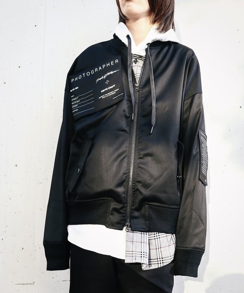 AFYF（エーエフワイエフ）の「AFYFPHOTOGRAPHER MA-1/ビッグシルエット フォトグラファーMA-1（MA-1・レディース・ブラック/ネイビー/ブラック系その他・FREE）」の22枚目の写真