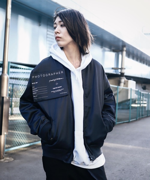 AFYF（エーエフワイエフ）の「AFYFPHOTOGRAPHER MA-1/ビッグシルエット フォトグラファーMA-1（MA-1・レディース・ブラック/ネイビー/ブラック系その他・FREE）」の10枚目の写真