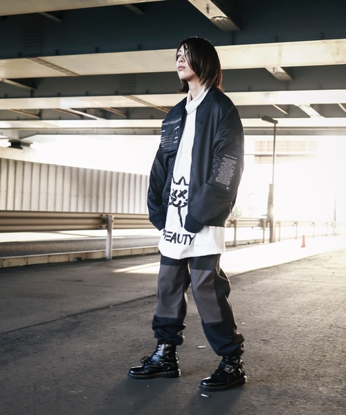 AFYF（エーエフワイエフ）の「AFYFPHOTOGRAPHER MA-1/ビッグシルエット フォトグラファーMA-1（MA-1・レディース・ブラック/ネイビー/ブラック系その他・FREE）」の16枚目の写真