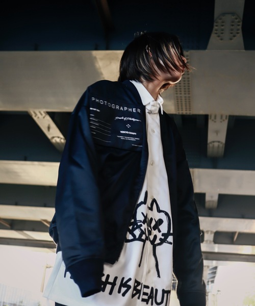 AFYF（エーエフワイエフ）の「AFYFPHOTOGRAPHER MA-1/ビッグシルエット フォトグラファーMA-1（MA-1・レディース・ブラック/ネイビー/ブラック系その他・FREE）」の17枚目の写真