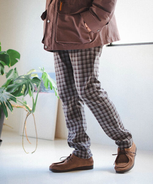 B:MING by BEAMS(ビーミングバイビームス)の「B:MING by BEAMS / ウォーム スリム チノ(チノパンツ・メンズ・ネイビー/ベージュ/ブラック/チャコールグレー・SMALL/MEDIUM/LARGE/X-LARGE)」の15枚目の写真