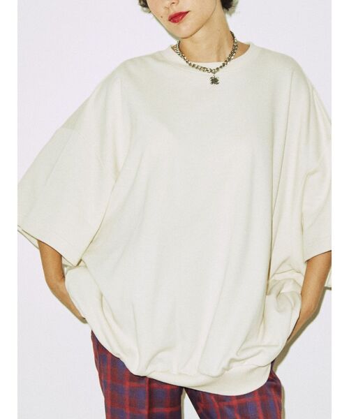 jouetie(ジュエティ)の「キルティングスリーブ2WAY スウェット(スウェット・レディース・ブラック/パープル/アイボリー・MEDIUM)」の4枚目の写真